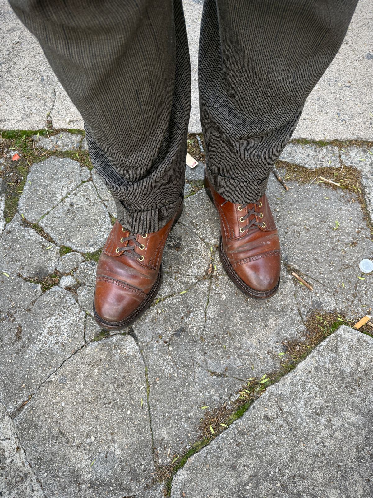 Photo by tlmader on May 25, 2025 of the White Kloud Blucher.87 in Leder Ogawa Coffee Shell Cordovan.