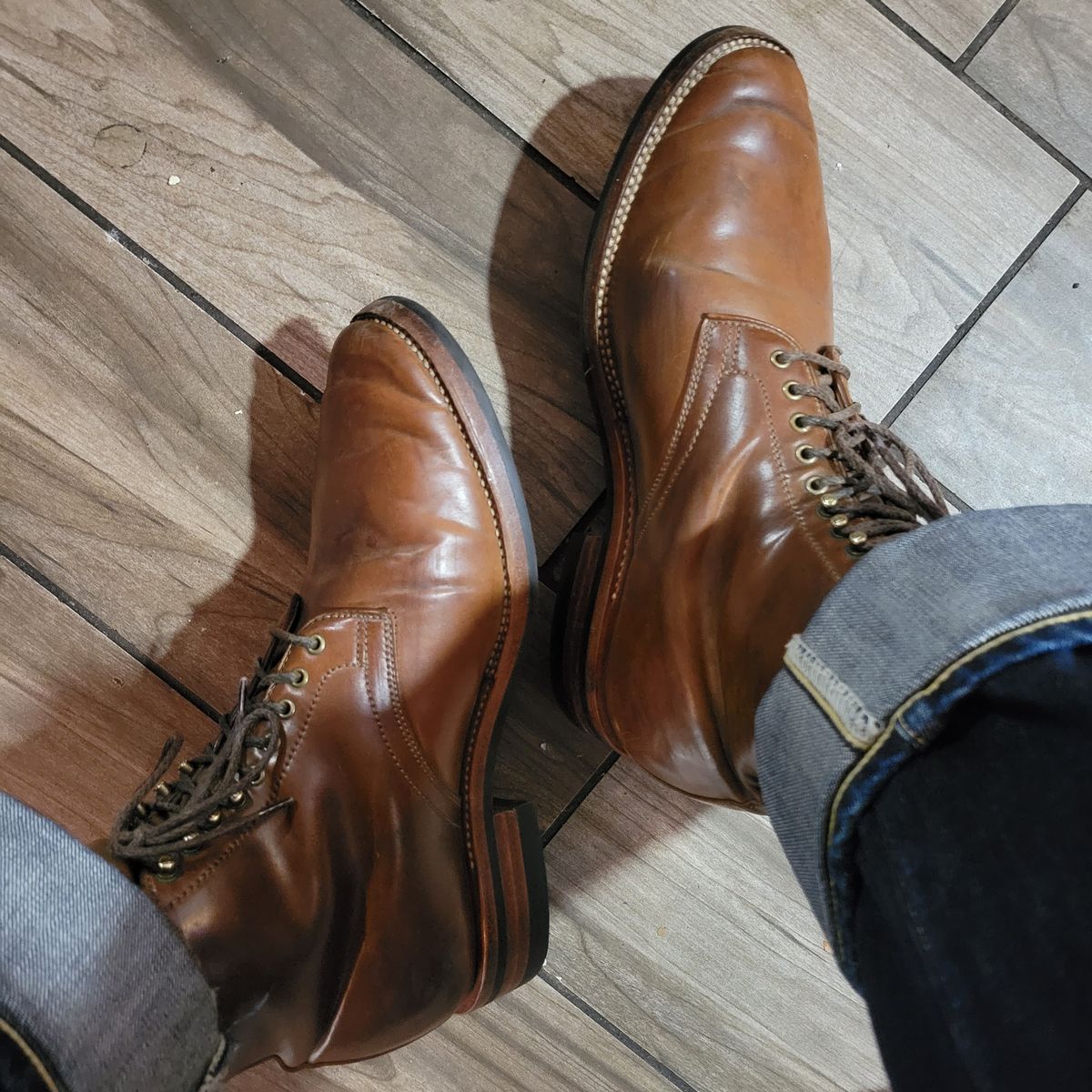 Photo by tlmader on December 24, 2021 of the Flame Panda Service Boot in Horween Bourbon Shell Cordovan.