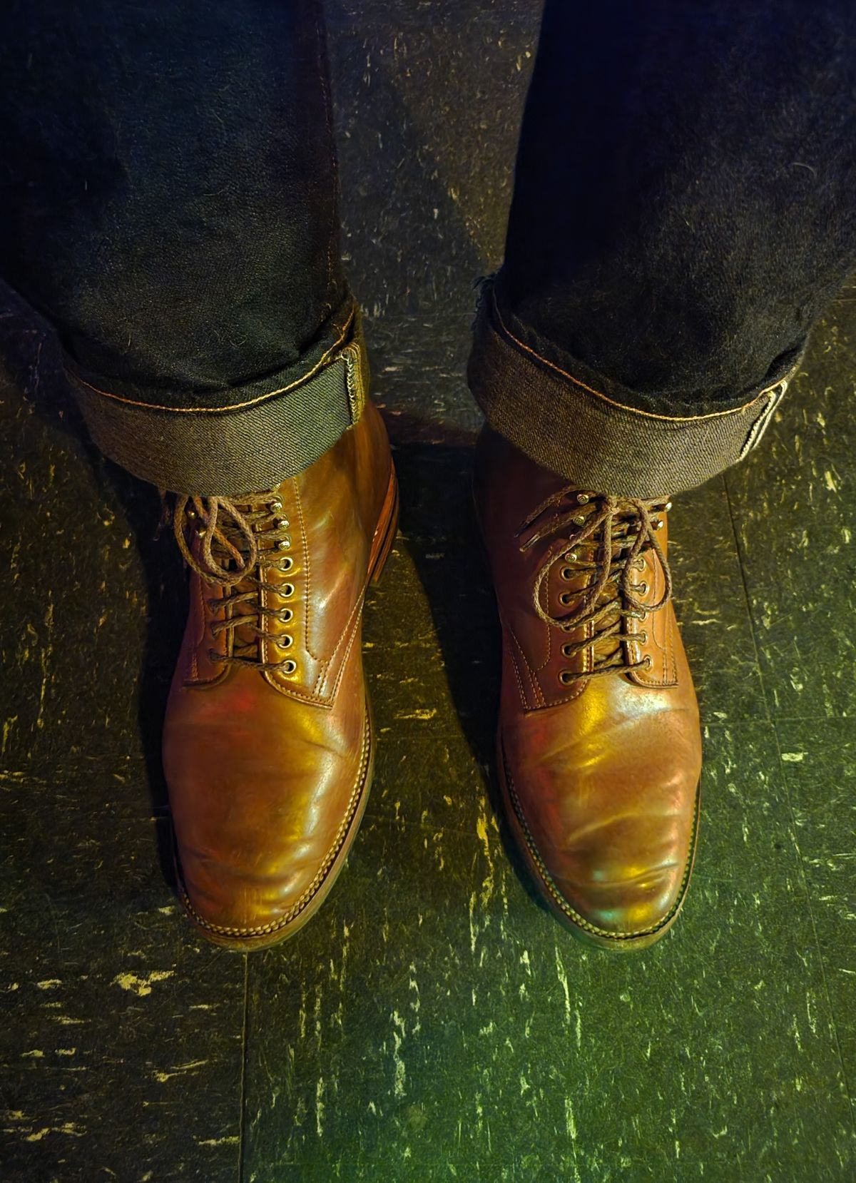 Photo by tlmader on January 14, 2022 of the Flame Panda Service Boot in Horween Bourbon Shell Cordovan.