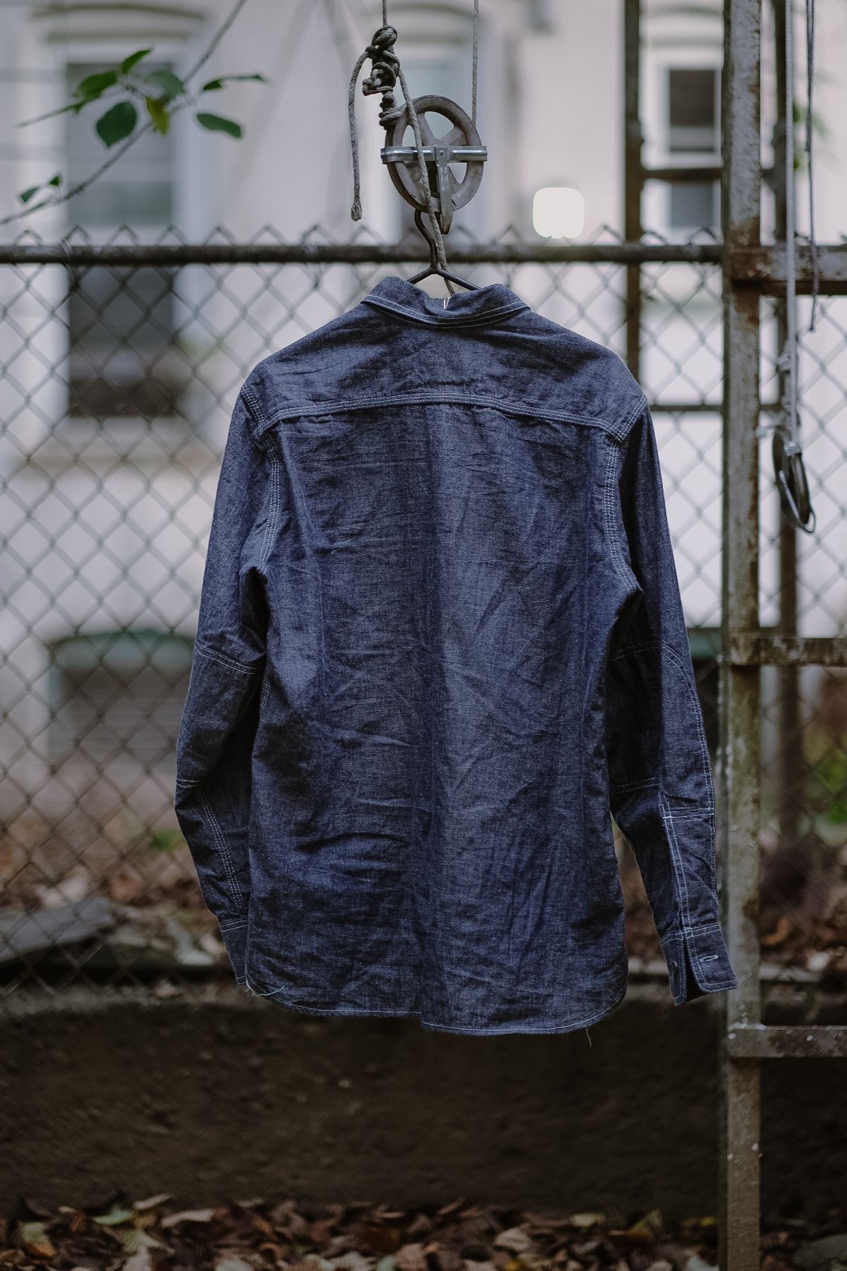 Photo by tlmader on October 23, 2024 of the Left Field NYC Dust Bowl Workshirt in Nihon Menpu Linen/Cotton Selvedge Indigo Chambray.