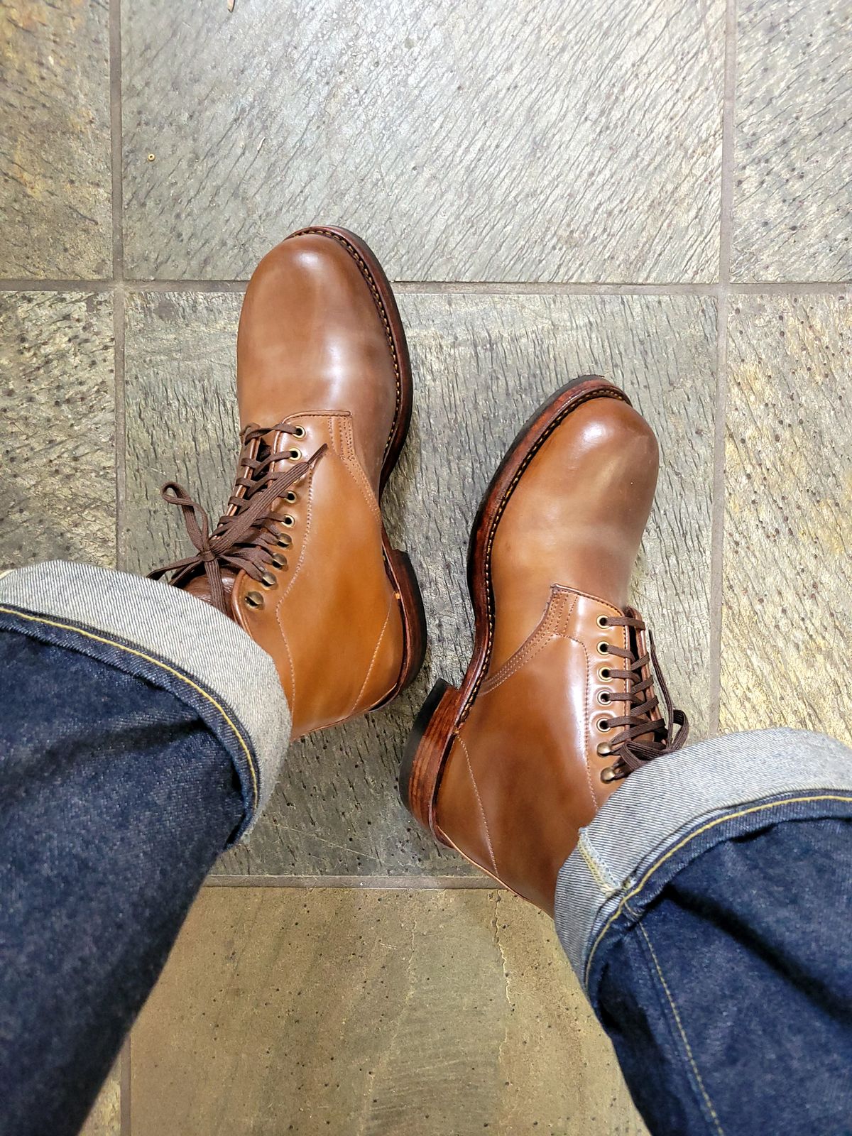 Photo by tlmader on September 7, 2023 of the Julian Boots Madison in Horween Bourbon Shell Cordovan.