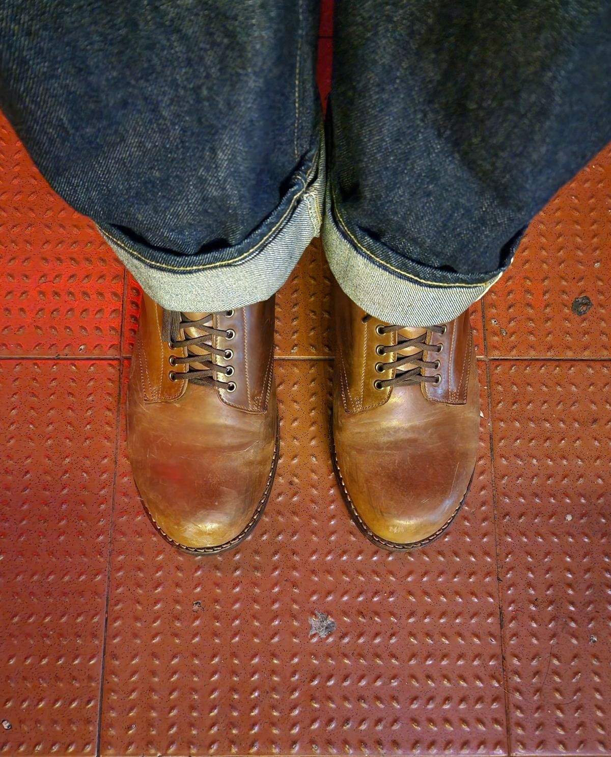 Photo by tlmader on December 16, 2023 of the Julian Boots Madison in Horween Bourbon Shell Cordovan.