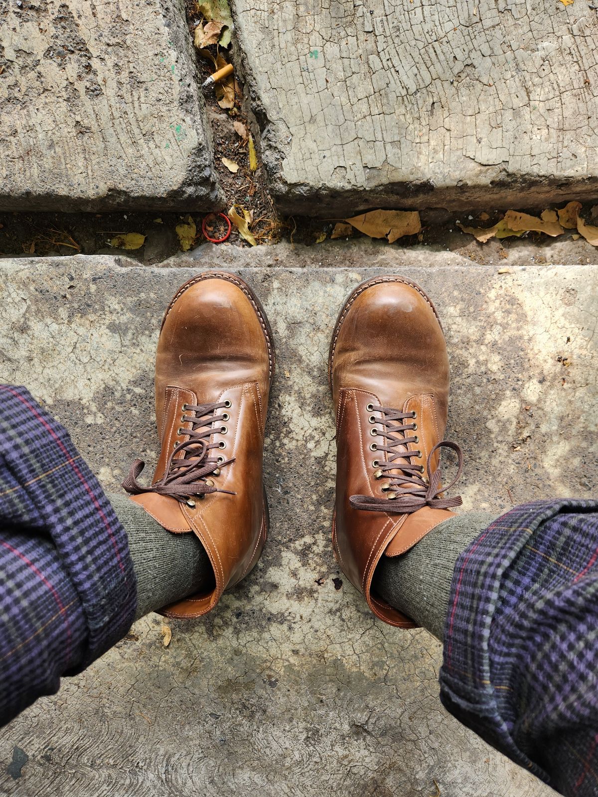 Photo by tlmader on December 25, 2023 of the Julian Boots Madison in Horween Bourbon Shell Cordovan.
