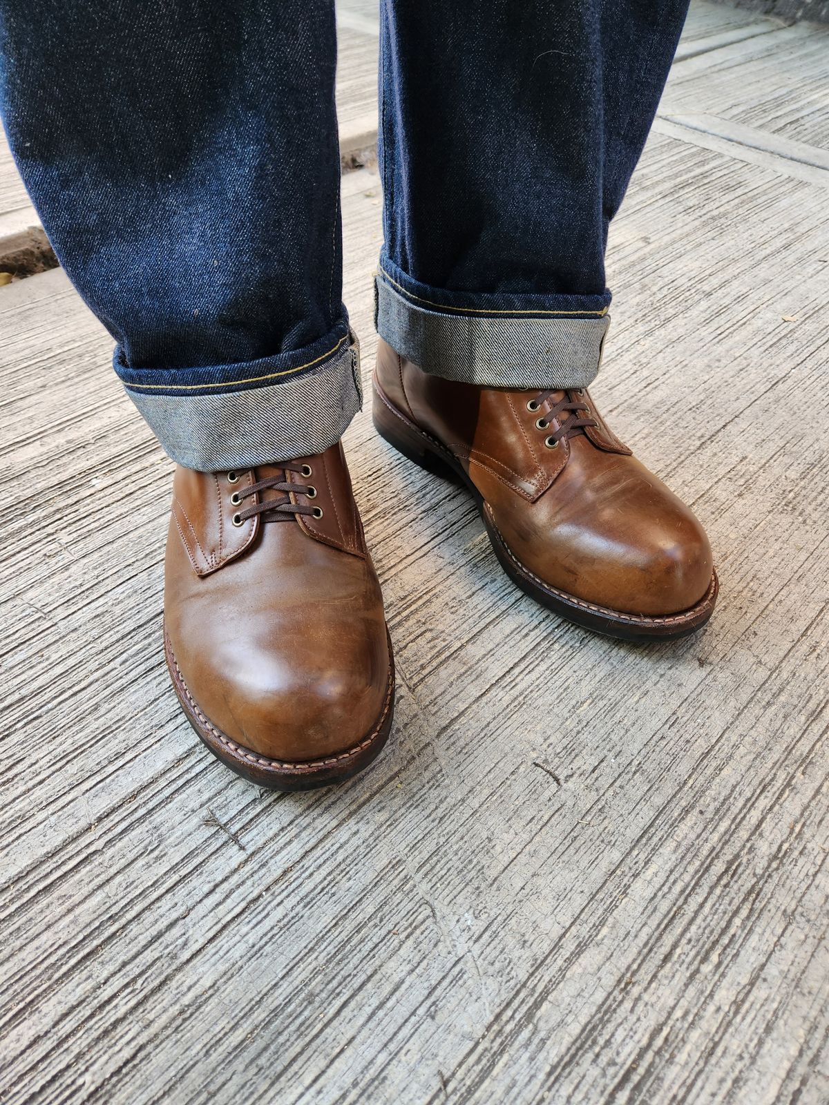 Photo by tlmader on December 31, 2023 of the Julian Boots Madison in Horween Bourbon Shell Cordovan.