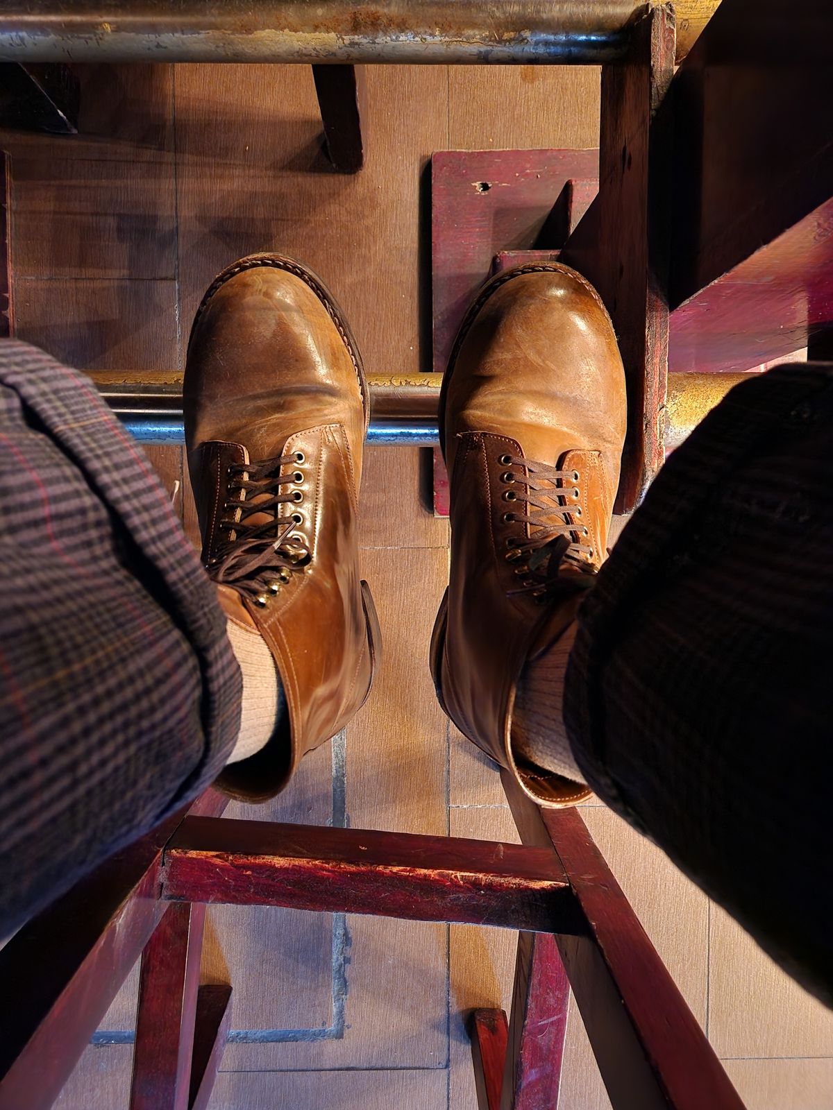 Photo by tlmader on February 2, 2024 of the Julian Boots Madison in Horween Bourbon Shell Cordovan.