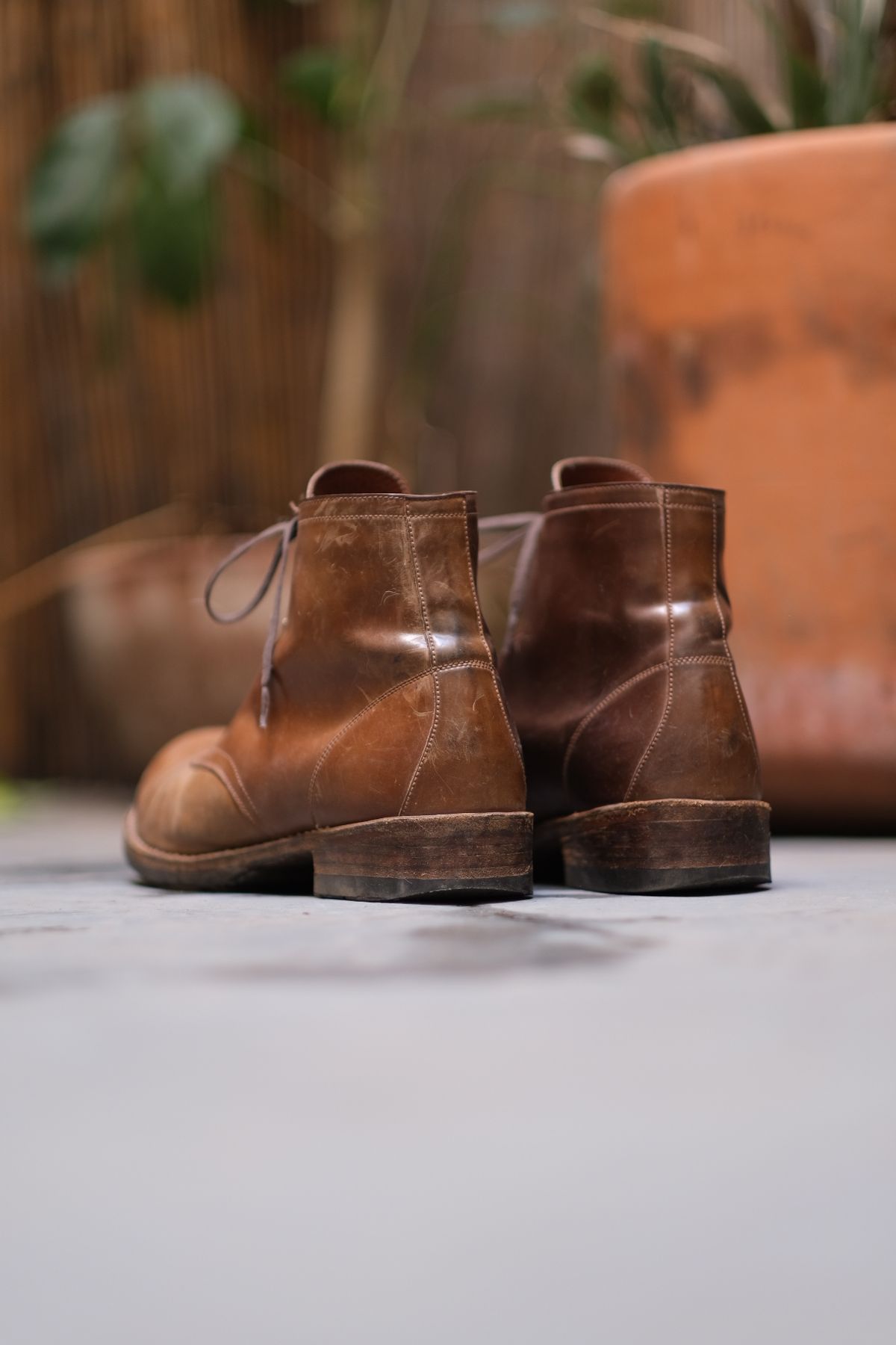 Photo by tlmader on February 5, 2024 of the Julian Boots Madison in Horween Bourbon Shell Cordovan.