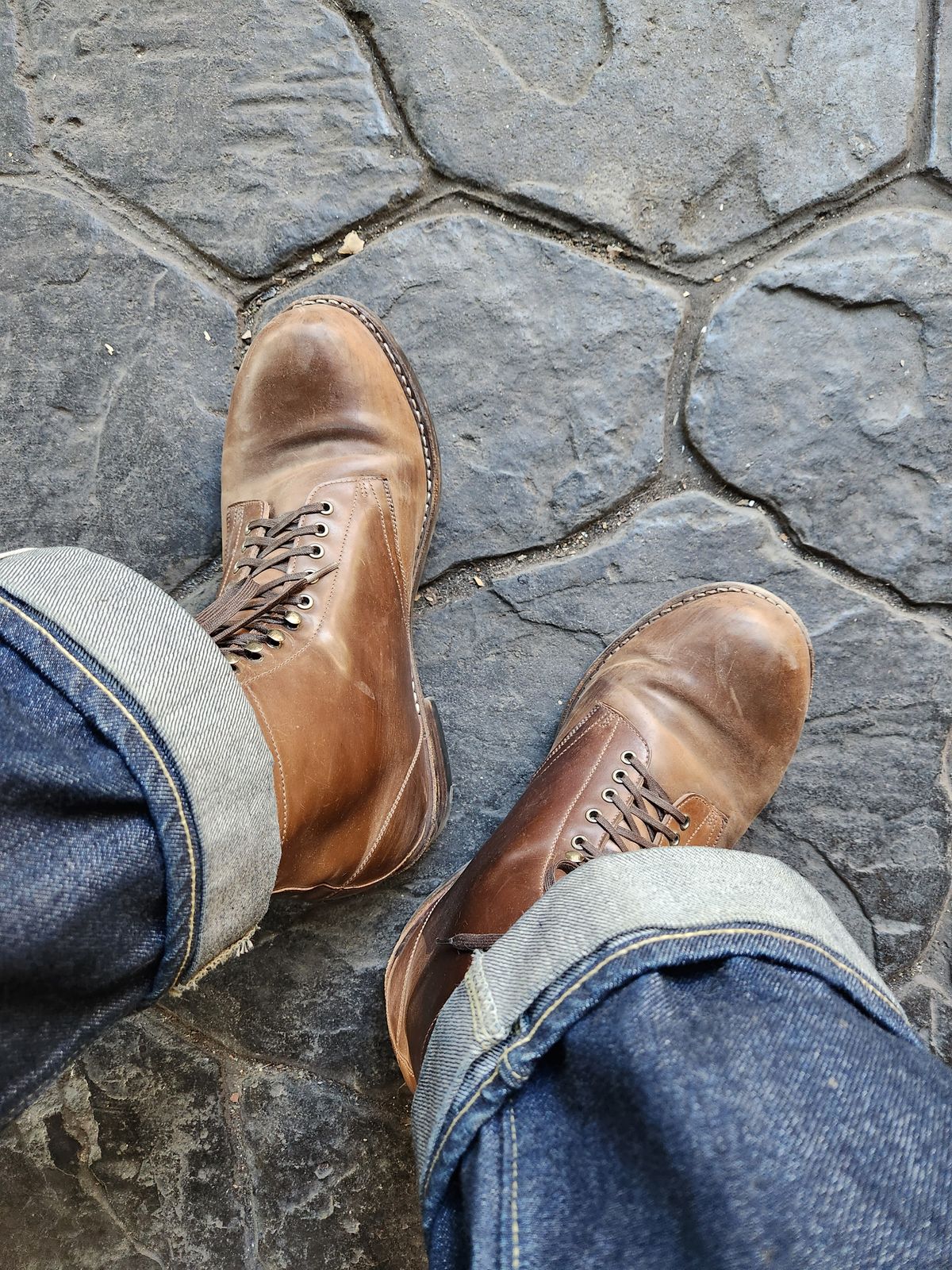 Photo by tlmader on February 5, 2024 of the Julian Boots Madison in Horween Bourbon Shell Cordovan.