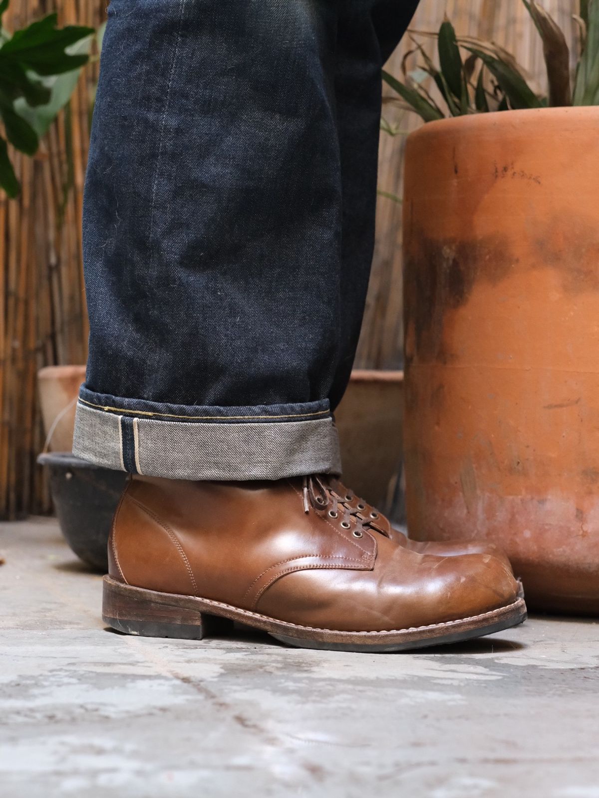 Photo by tlmader on March 5, 2024 of the Julian Boots Madison in Horween Bourbon Shell Cordovan.