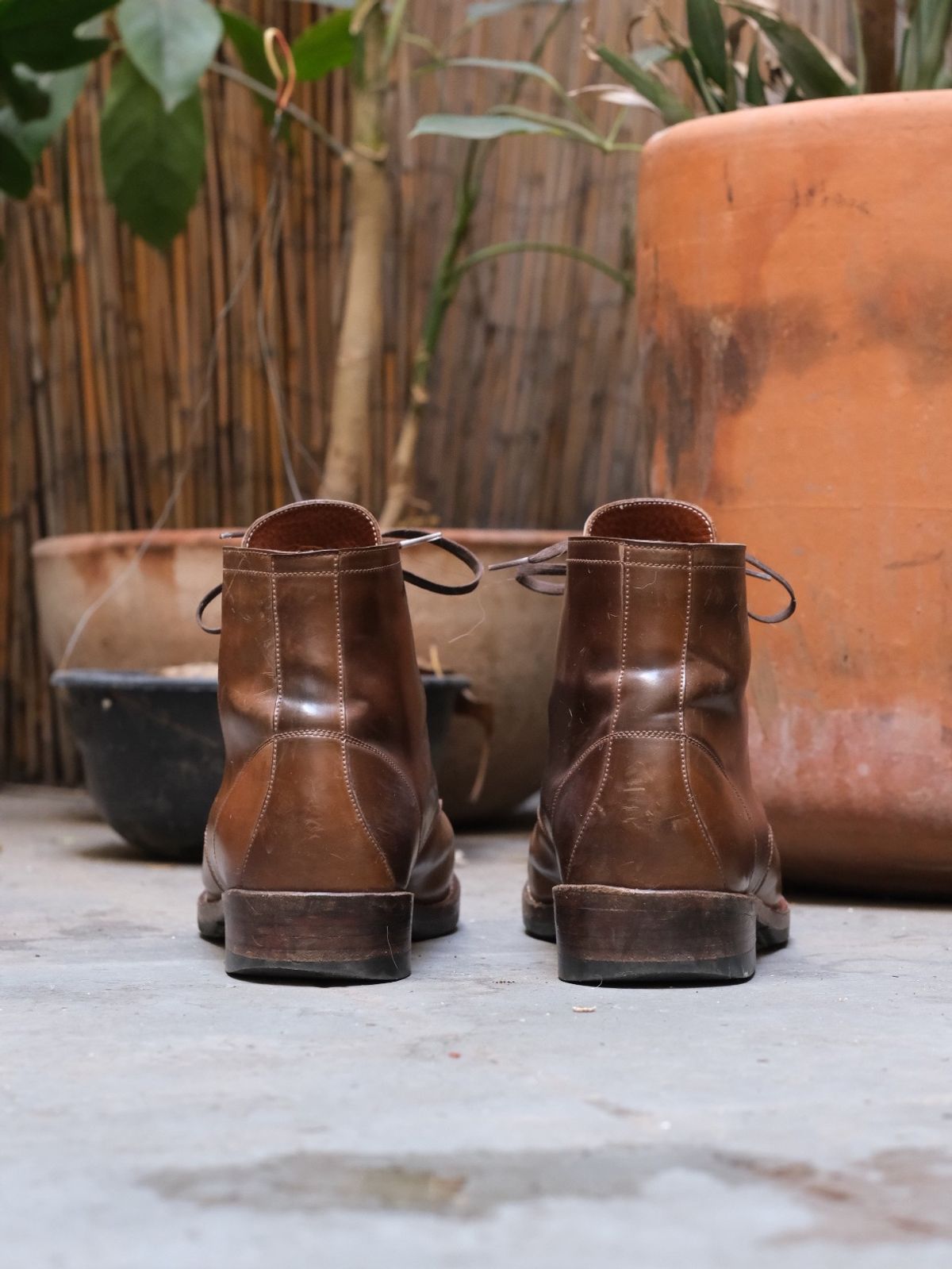 Photo by tlmader on March 5, 2024 of the Julian Boots Madison in Horween Bourbon Shell Cordovan.