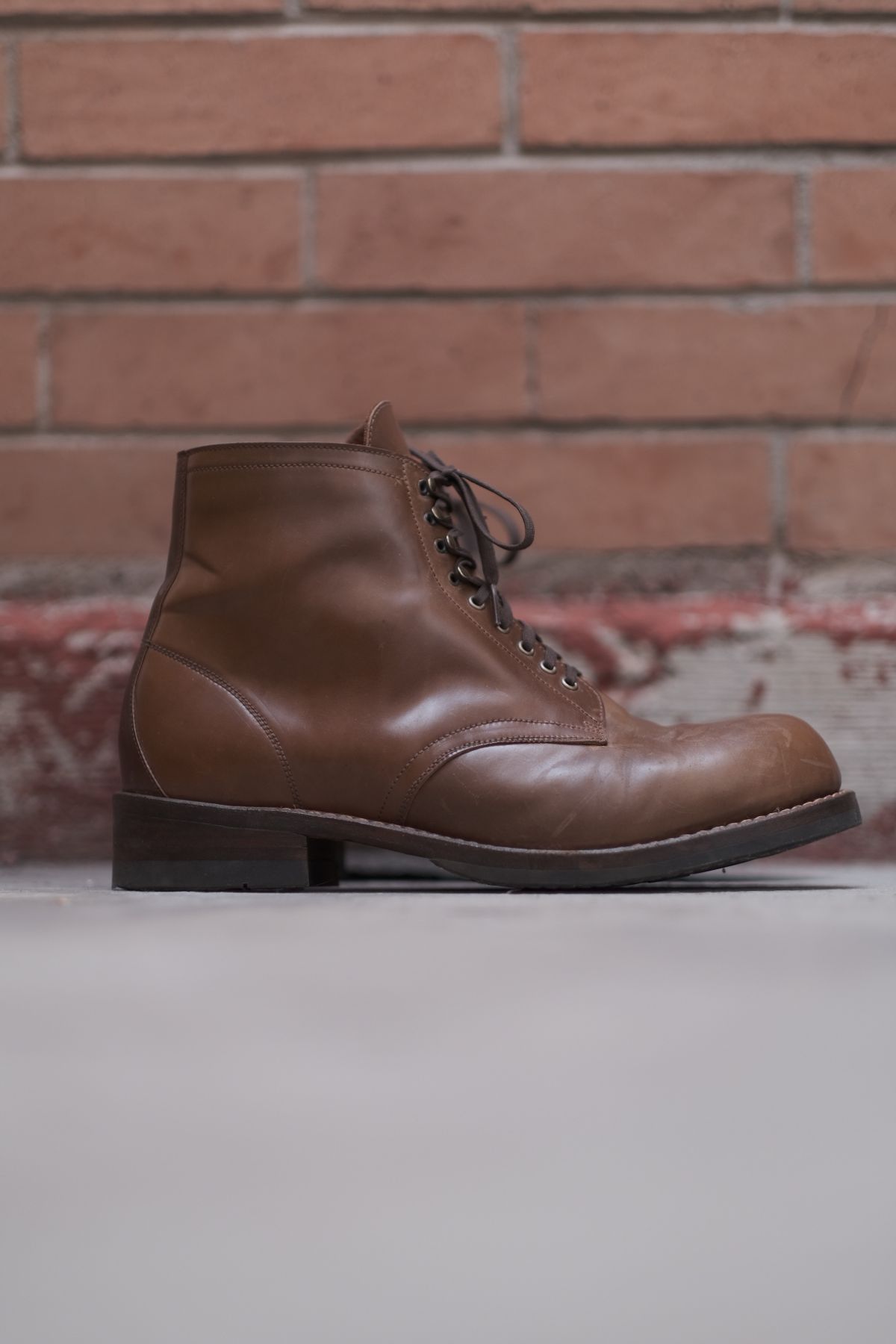 Photo by tlmader on December 6, 2023 of the Julian Boots Madison in Horween Bourbon Shell Cordovan.