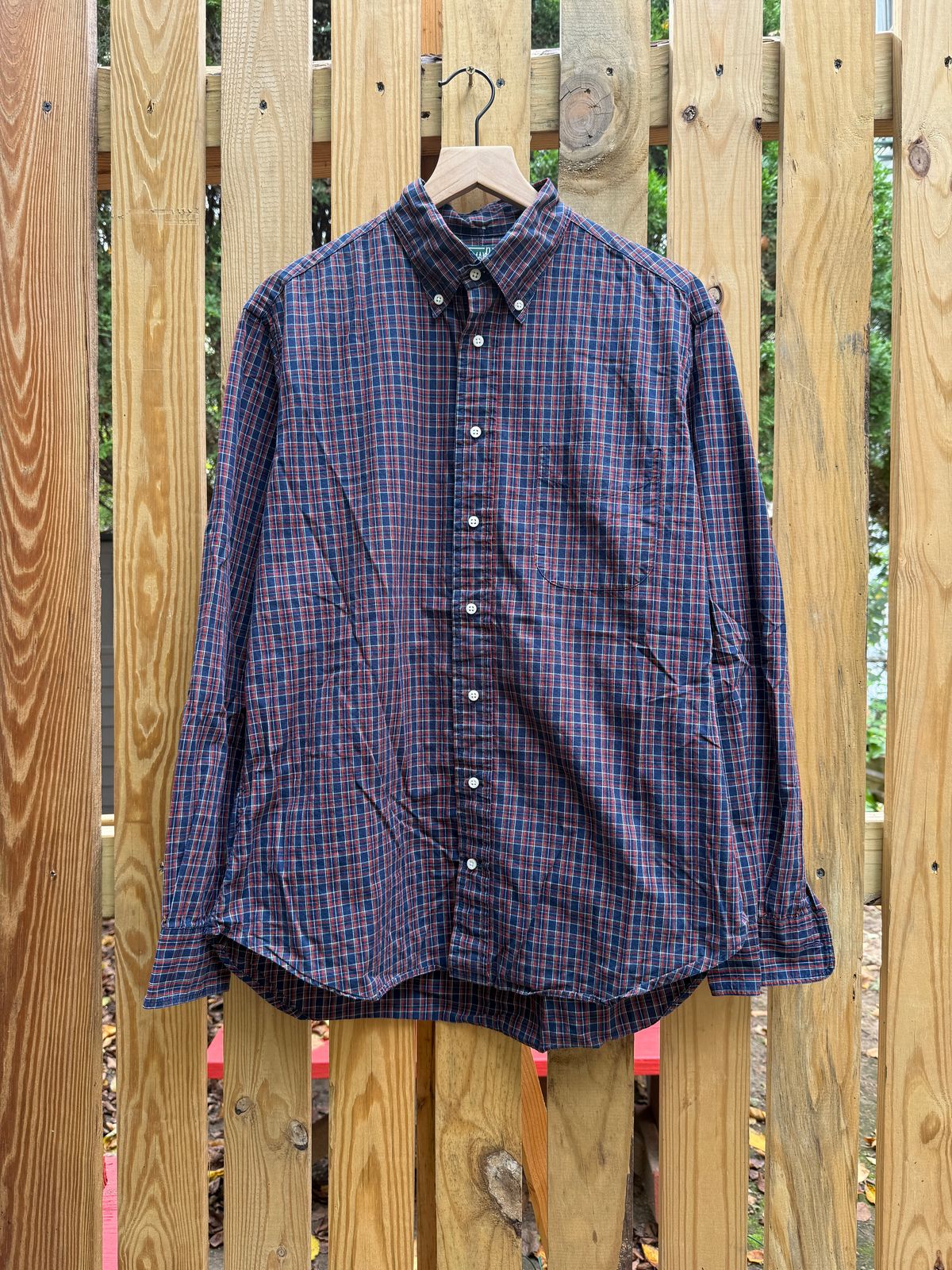 Photo by tlmader on September 27, 2025 of the Gitman Vintage Oxford Shirt in Navy/Red Check Poplin.
