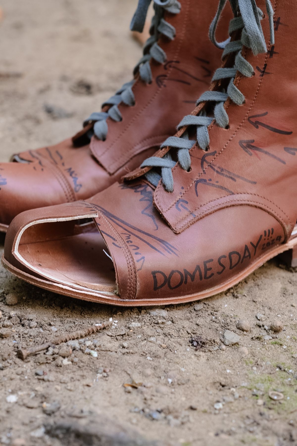 Photo by tlmader on October 14, 2024 of the Jorge Guadarrama Custom Model in LeFarc Cognac Argos.