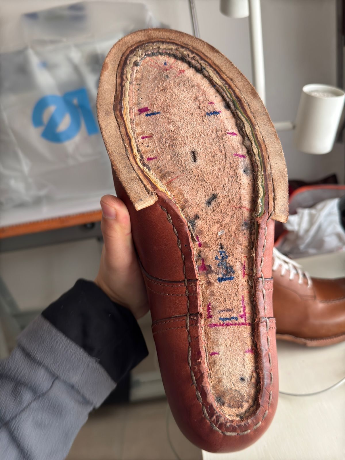 Photo by tlmader on February 10, 2025 of the Jorge Guadarrama Custom Model in LeFarc Cognac Argos.