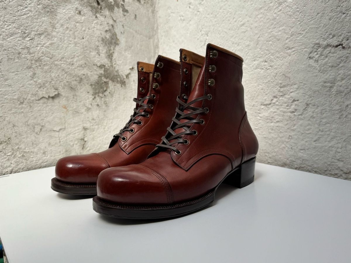 Photo by tlmader on March 28, 2025 of the Jorge Guadarrama Custom Model in LeFarc Cognac Argos.