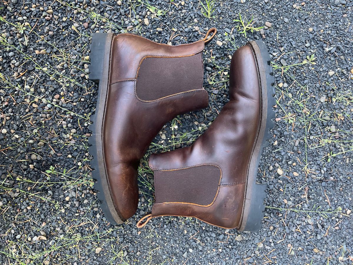 Photo by jenr.l.good on April 1, 2024 of the Patina Welted Chelsea Boot in Canyon Full Grain.