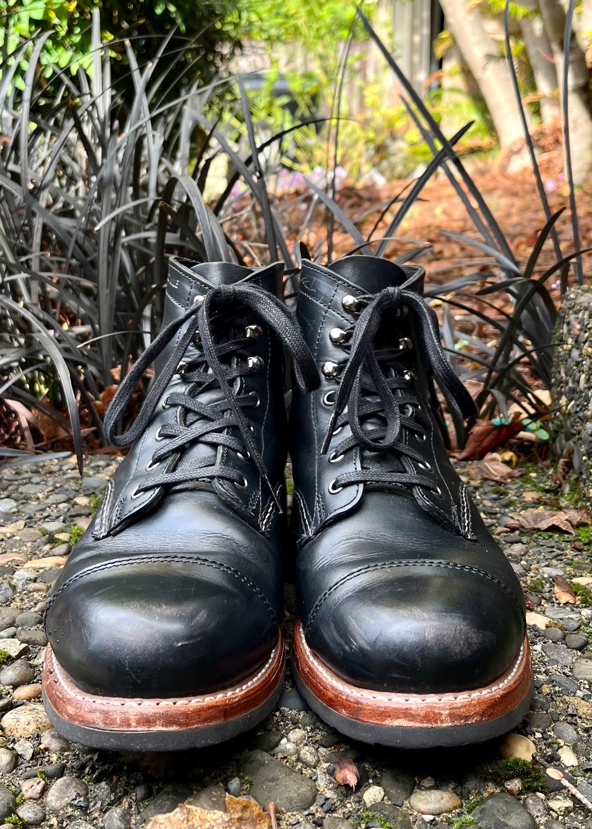 Photo by jenr.l.good on November 1, 2022 of the Wolverine 1000 Mile Cap-Toe Boot in Horween Black Chromexcel.