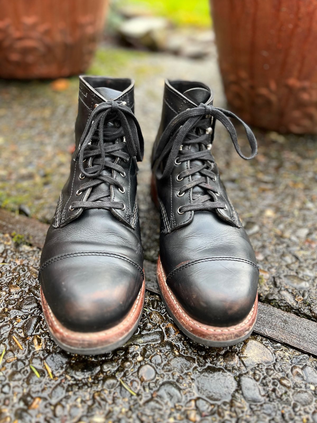 Photo by jenr.l.good on April 3, 2023 of the Wolverine 1000 Mile Cap-Toe Boot in Horween Black Chromexcel.