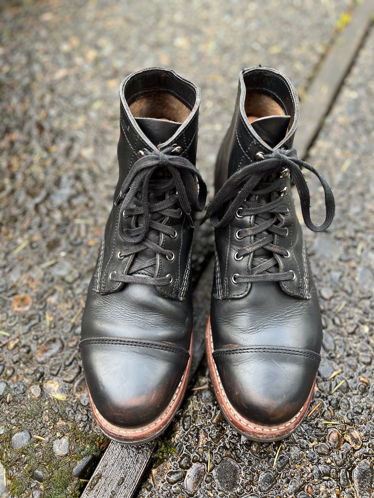 Photo by jenr.l.good on April 3, 2023 of the Wolverine 1000 Mile Cap-Toe Boot in Horween Black Chromexcel.