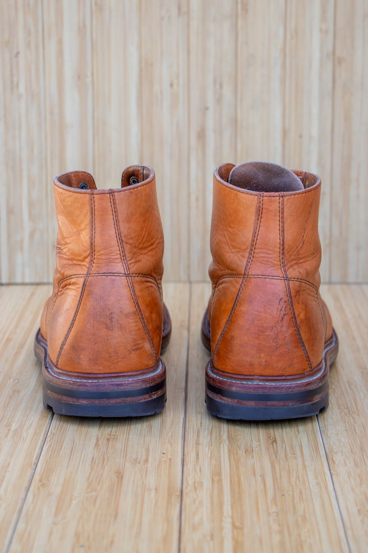 Photo by hhand on April 4, 2023 of the Grant Stone Brass Boot in Horween English Tan Essex.