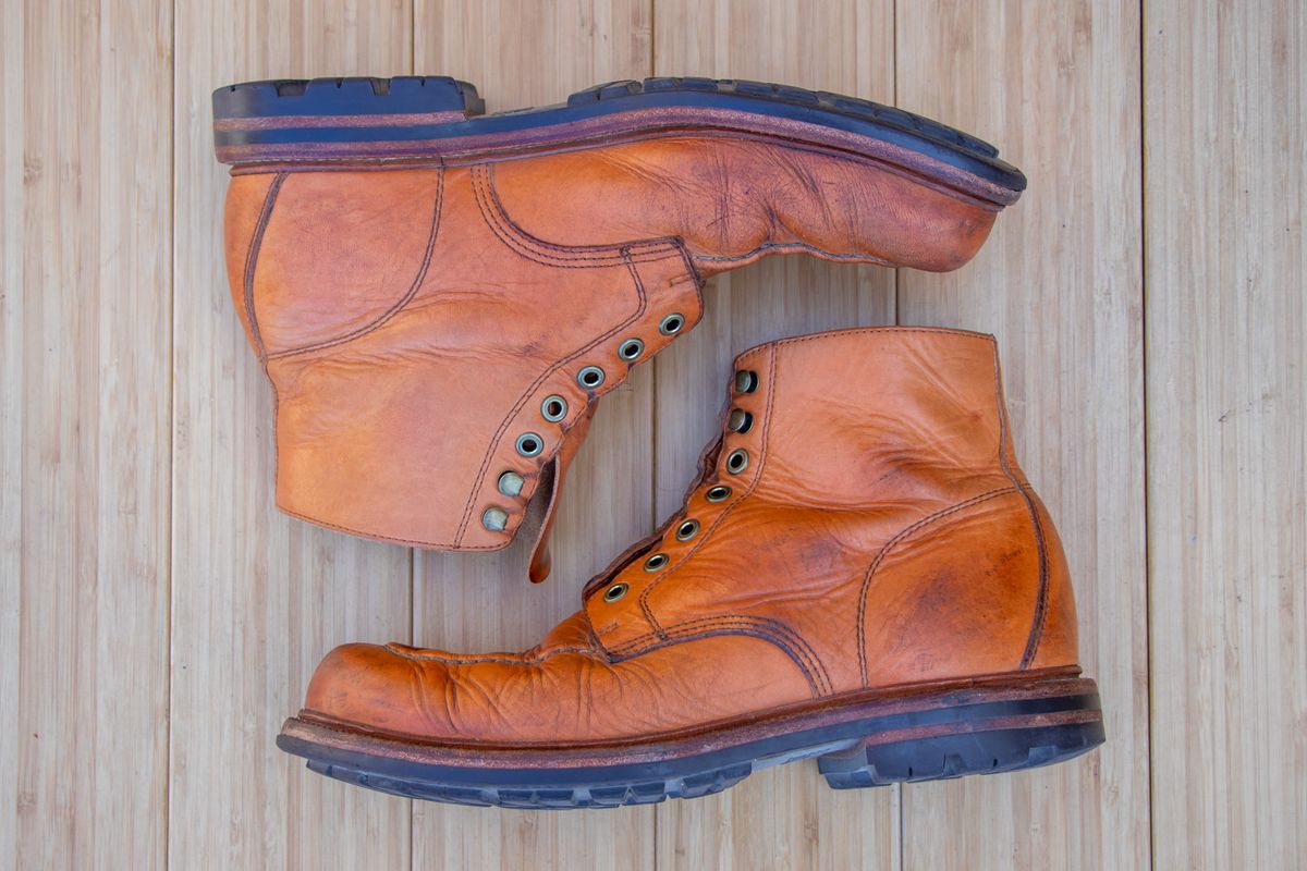 Photo by hhand on April 4, 2023 of the Grant Stone Brass Boot in Horween English Tan Essex.