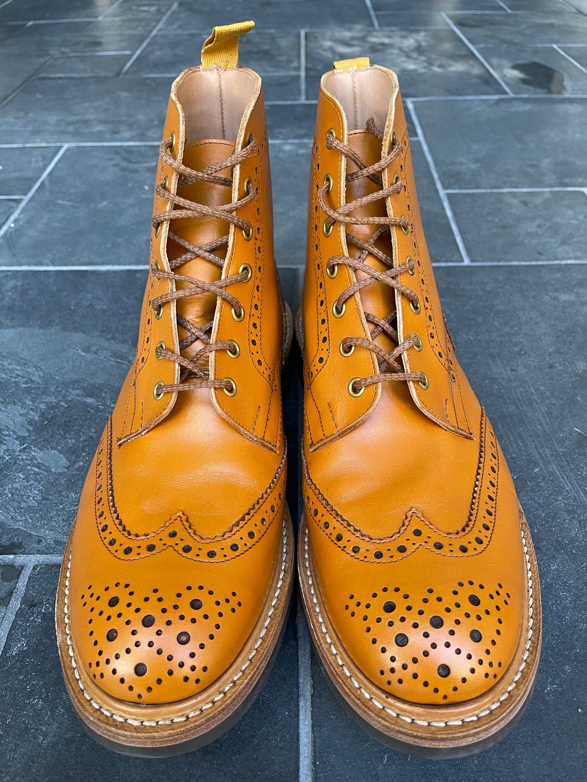 Photo by jack.mackrel on October 2, 2022 of the Tricker's Stow Country Boot in Acorn Antique.