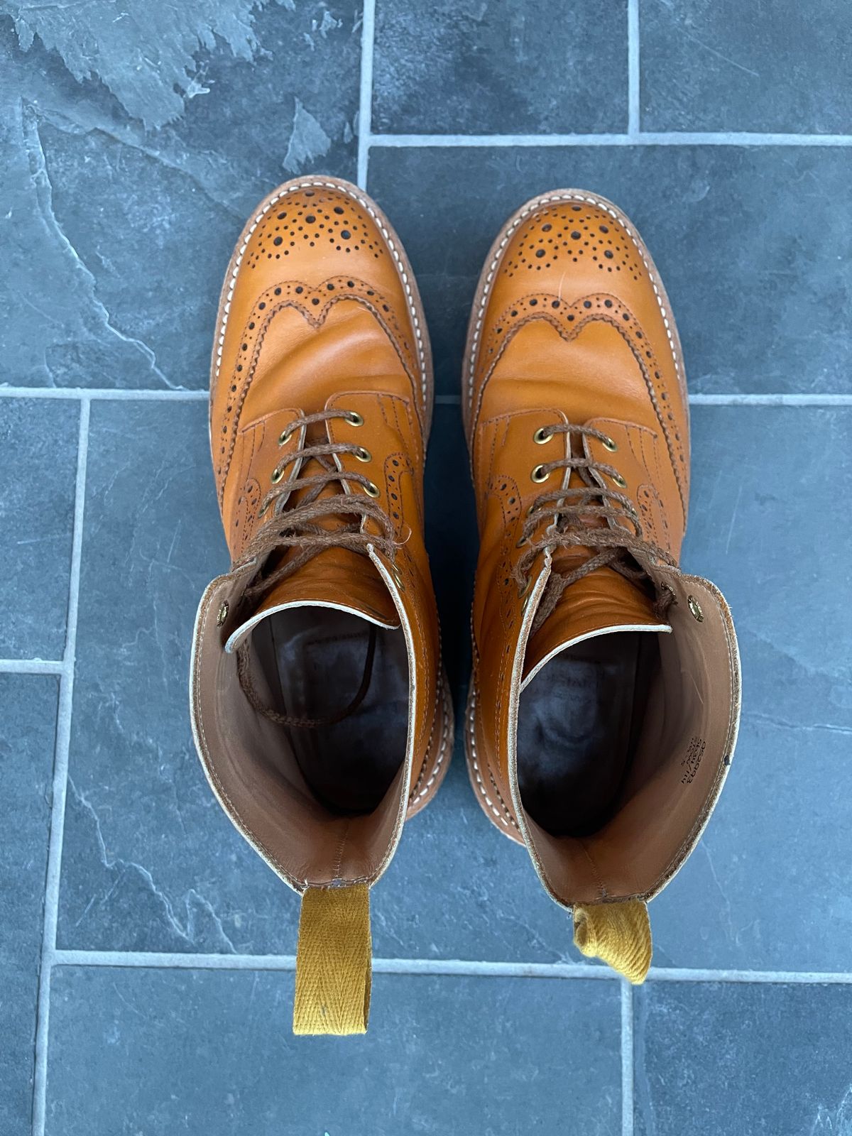 Photo by jack.mackrel on December 5, 2022 of the Tricker's Stow Country Boot in Acorn Antique.