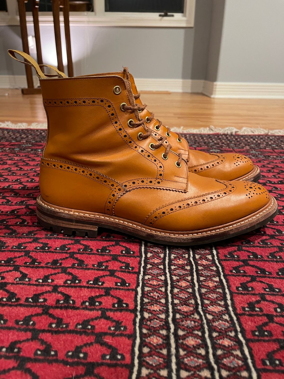 Photo by jack.mackrel on January 6, 2023 of the Tricker's Stow Country Boot in Acorn Antique.