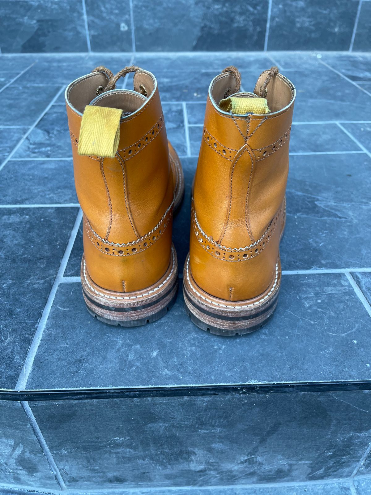 Photo by jack.mackrel on February 2, 2023 of the Tricker's Stow Country Boot in Acorn Antique.