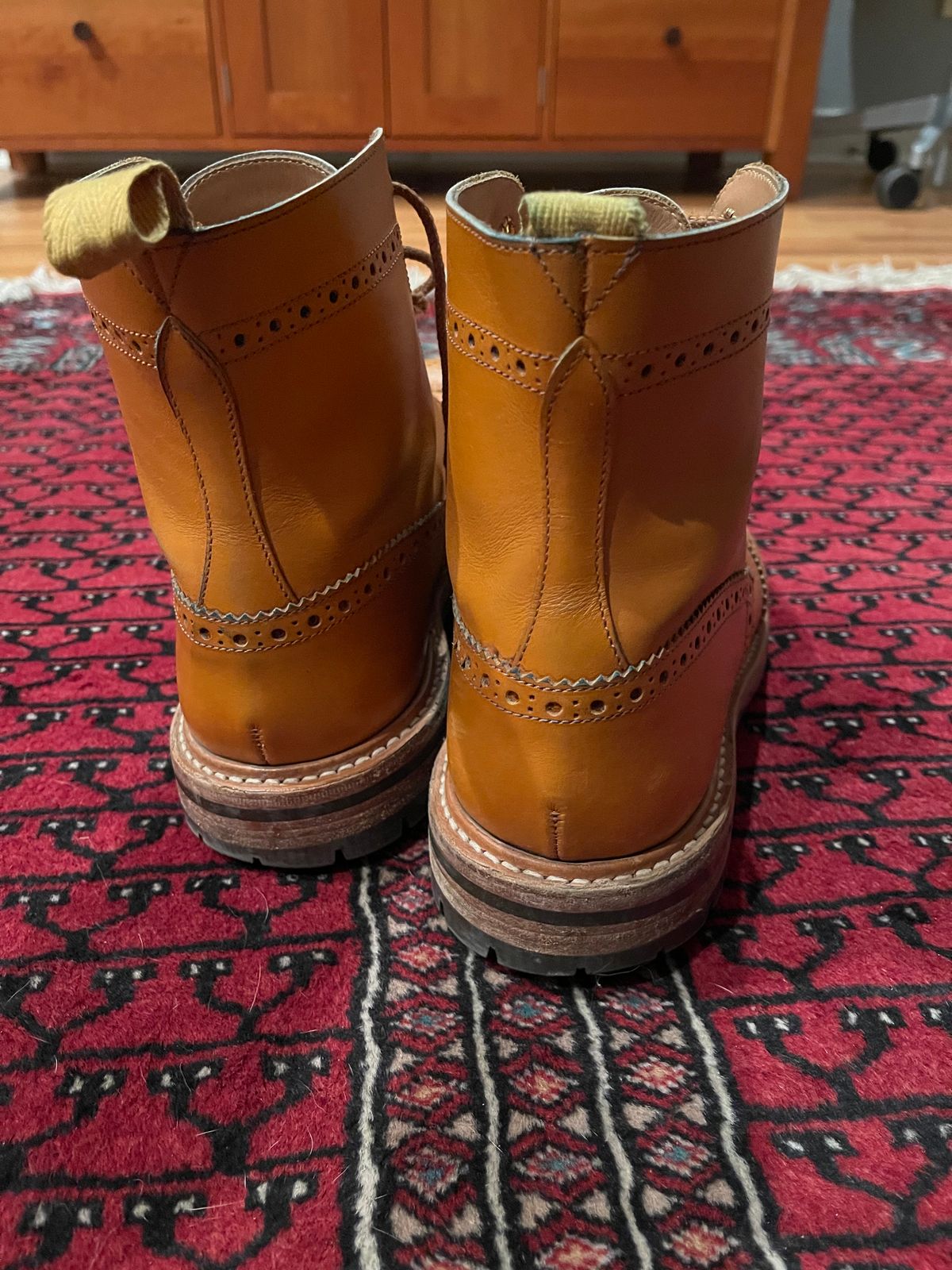 Photo by jack.mackrel on April 6, 2023 of the Tricker's Stow Country Boot in Acorn Antique.