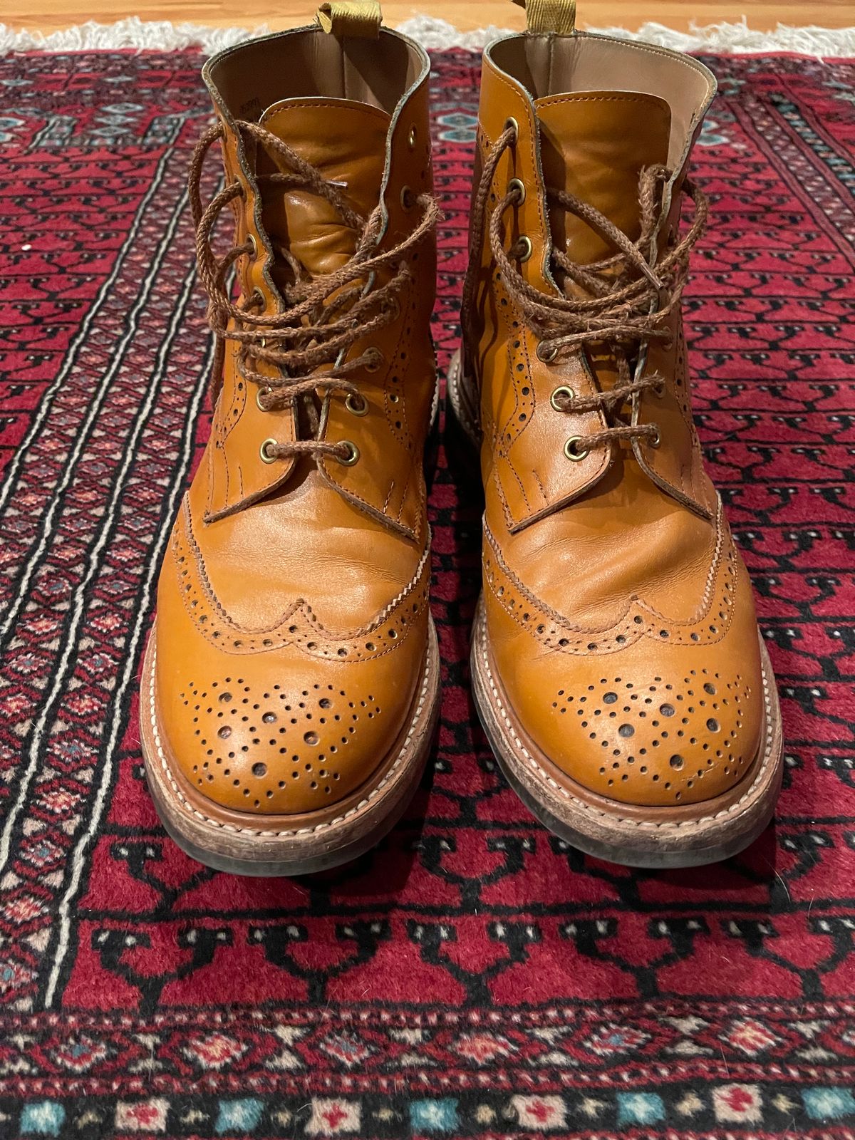 Photo by jack.mackrel on April 6, 2023 of the Tricker's Stow Country Boot in Acorn Antique.