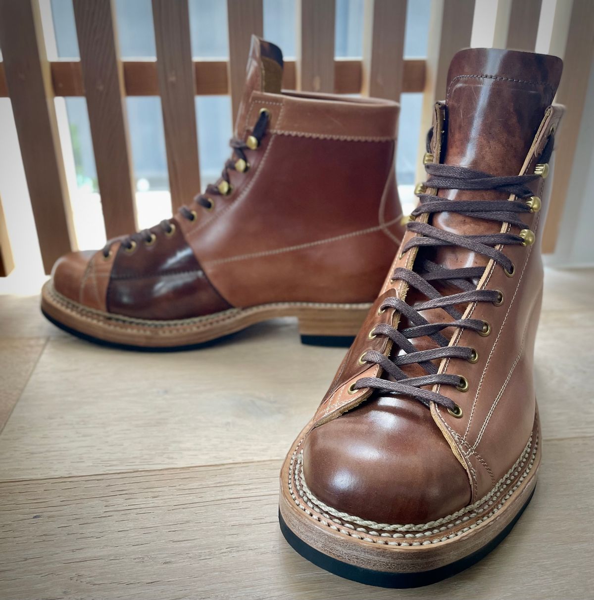 Photo by timdigo on September 29, 2024 of the Sagara Cordmaster in Rocado Unglazed Natural & Brown Marble Shell cordovan.