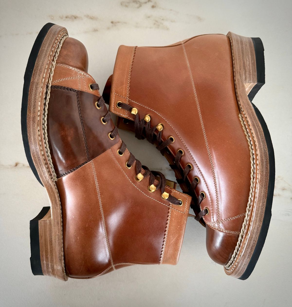 Photo by timdigo on October 8, 2024 of the Sagara Cordmaster in Rocado Unglazed Natural & Brown Marble Shell cordovan.