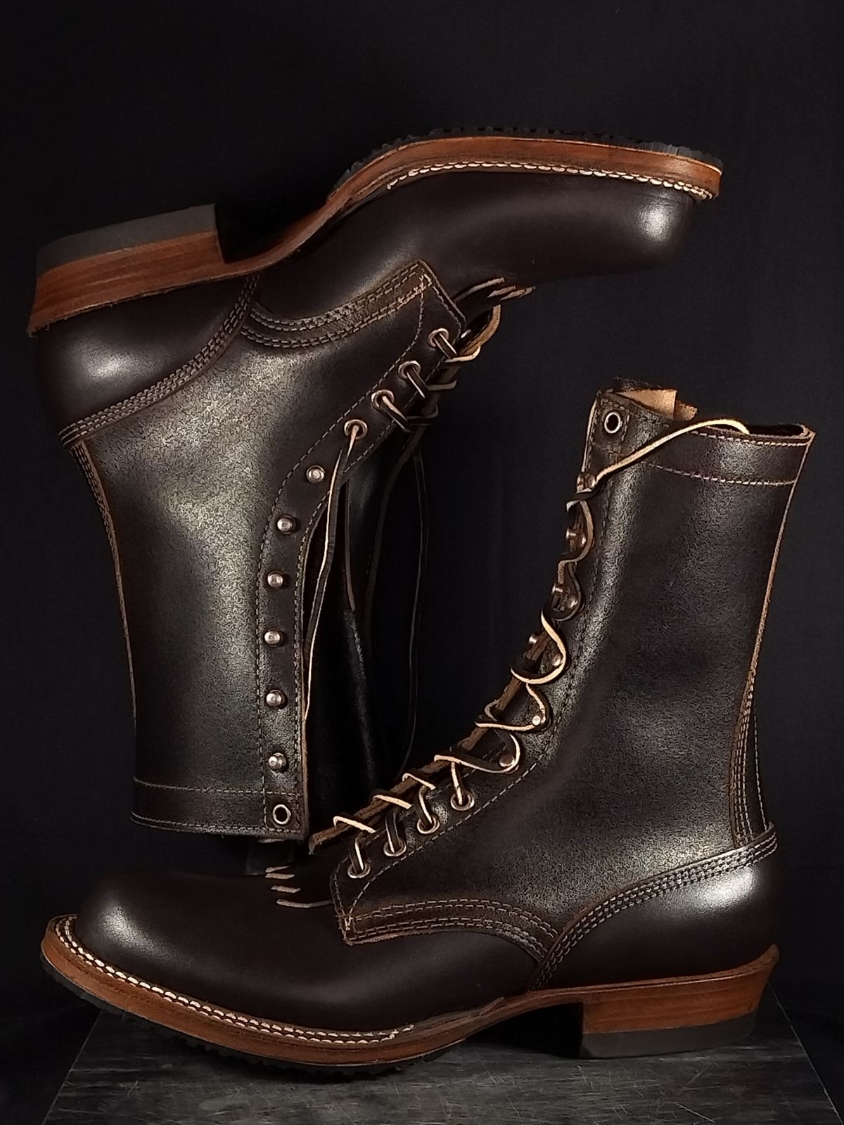 Photo by a1moyer on November 4, 2025 of the White's Custom Model in Horween Dark Brown Waxed Flesh & Seidel Brown Dress.