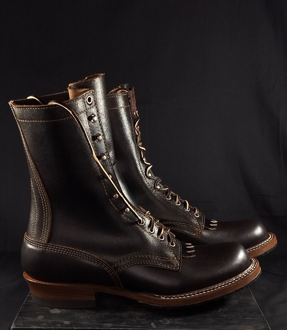 Photo by a1moyer on November 4, 2025 of the White's Custom Model in Horween Dark Brown Waxed Flesh & Seidel Brown Dress.