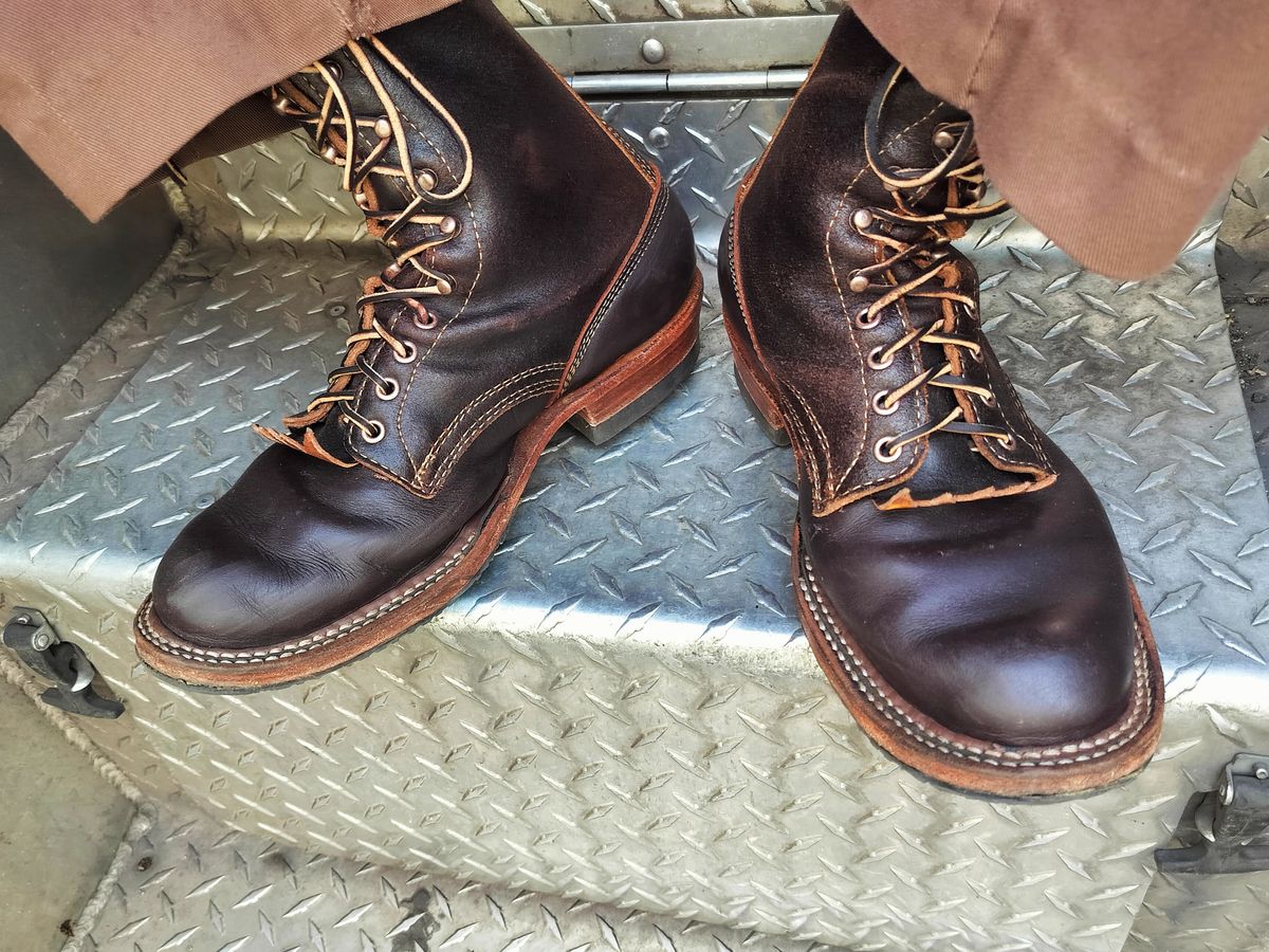 Photo by a1moyer on November 18, 2025 of the White's Custom Model in Horween Dark Brown Waxed Flesh & Seidel Brown Dress.