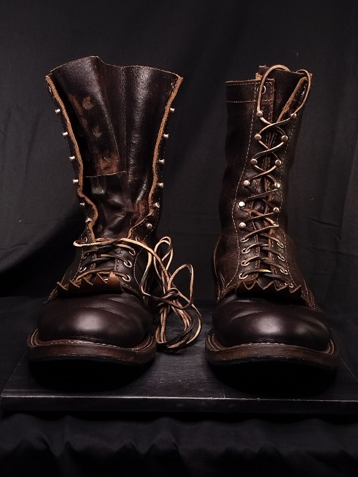 Photo by a1moyer on December 1, 2025 of the White's Custom Model in Horween Dark Brown Waxed Flesh & Seidel Brown Dress.