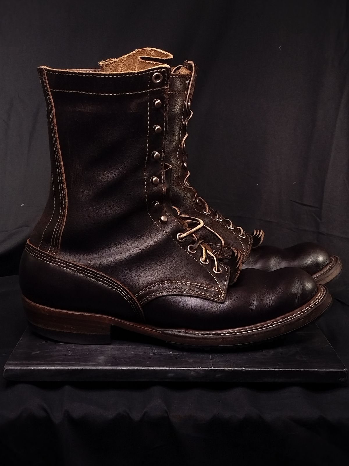 Photo by a1moyer on December 1, 2025 of the White's Custom Model in Horween Dark Brown Waxed Flesh & Seidel Brown Dress.