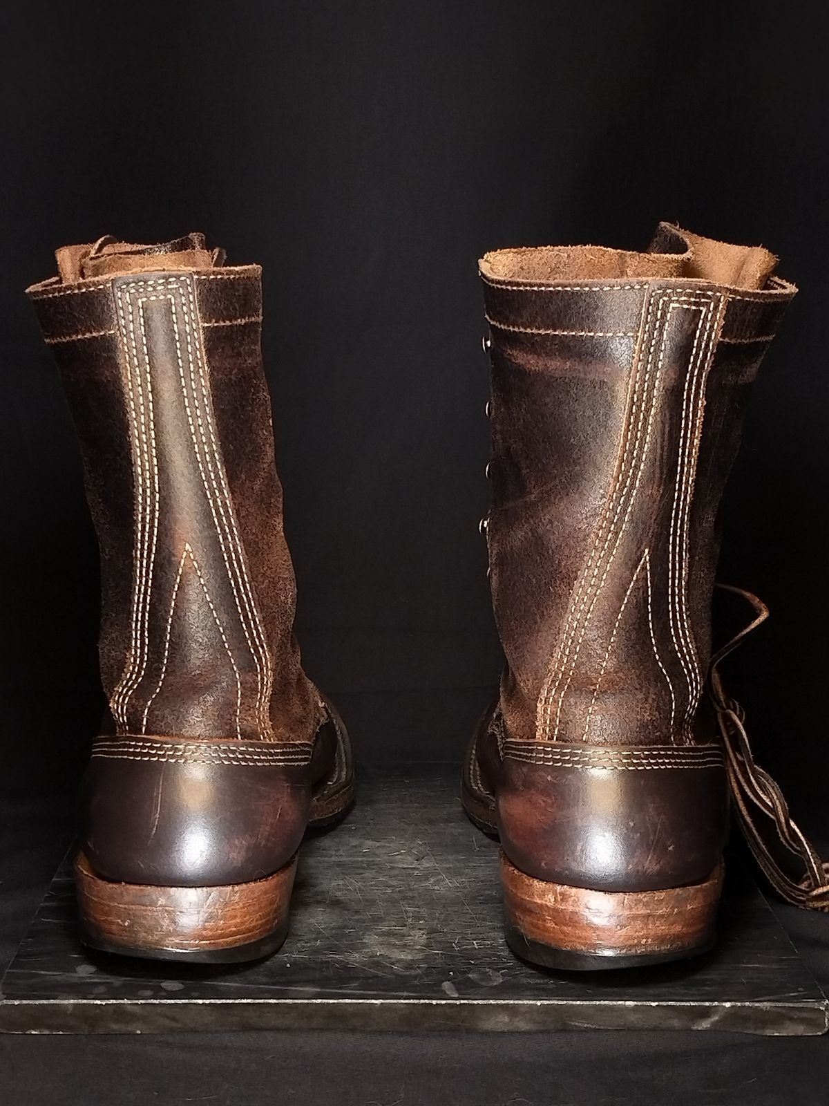 Photo by a1moyer on January 5, 2026 of the White's Custom Model in Horween Dark Brown Waxed Flesh & Seidel Brown Dress.