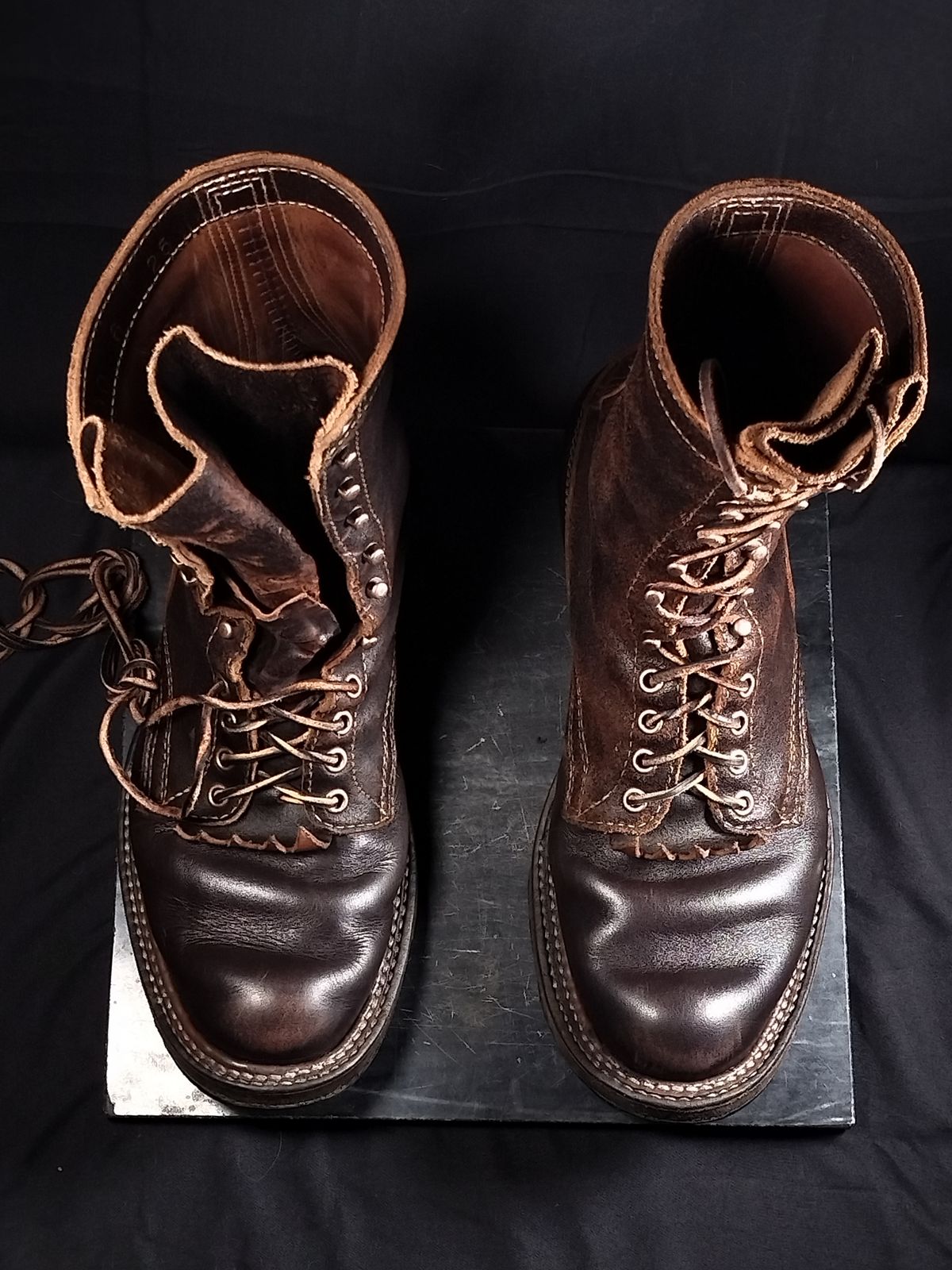 Photo by a1moyer on January 5, 2026 of the White's Custom Model in Horween Dark Brown Waxed Flesh & Seidel Brown Dress.