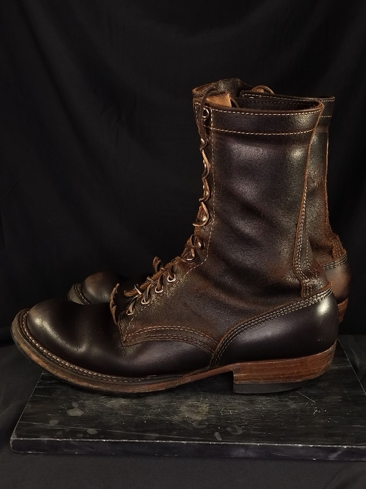 Photo by a1moyer on February 2, 2026 of the White's Custom Model in Horween Dark Brown Waxed Flesh & Seidel Brown Dress.