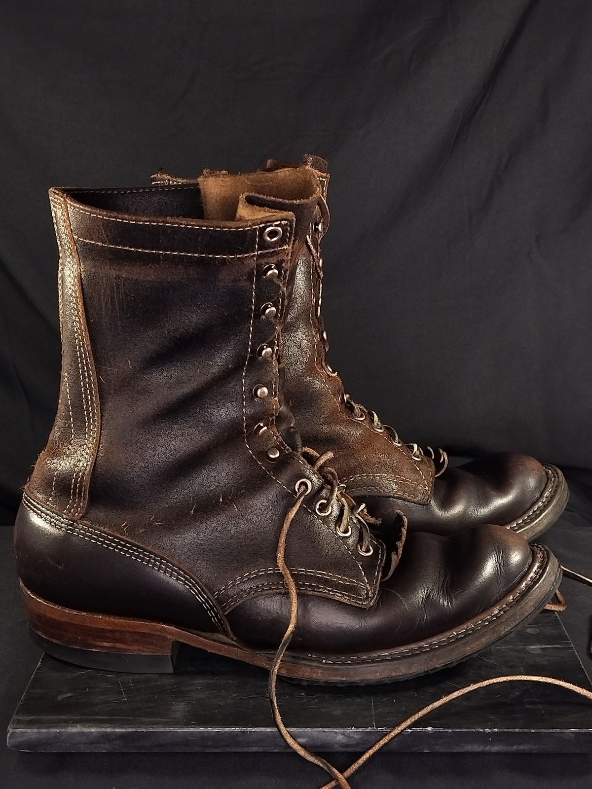 Photo by a1moyer on March 2, 2026 of the White's Custom Model in Horween Dark Brown Waxed Flesh & Seidel Brown Dress.