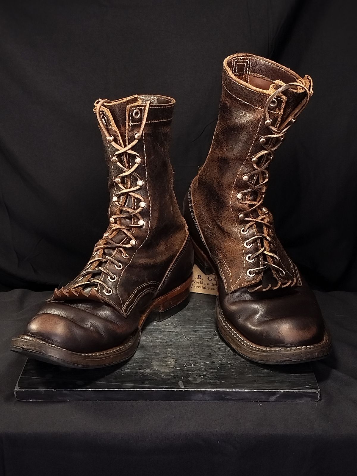 Photo by a1moyer on March 2, 2026 of the White's Custom Model in Horween Dark Brown Waxed Flesh & Seidel Brown Dress.