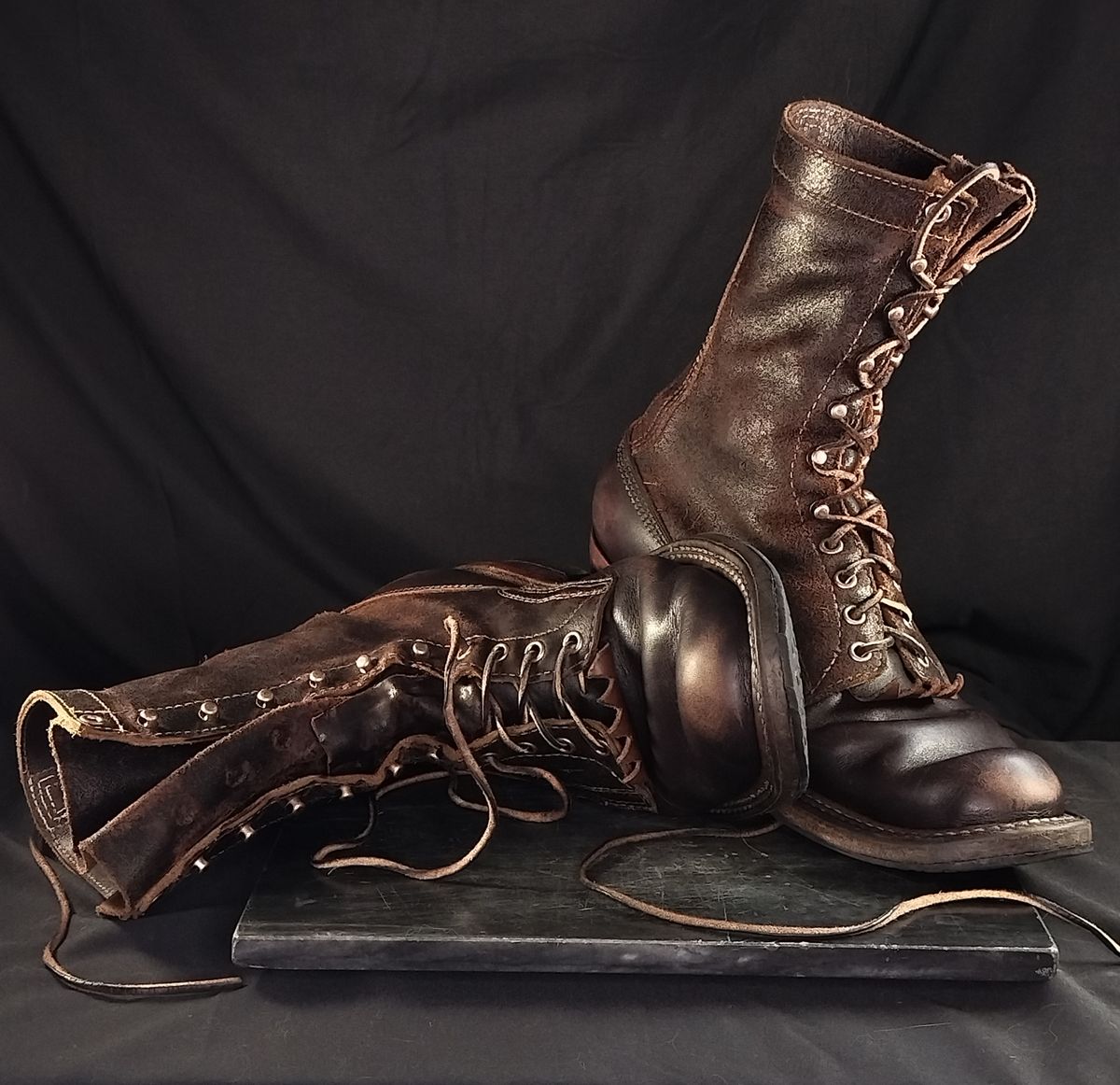 Photo by a1moyer on March 2, 2026 of the White's Custom Model in Horween Dark Brown Waxed Flesh & Seidel Brown Dress.