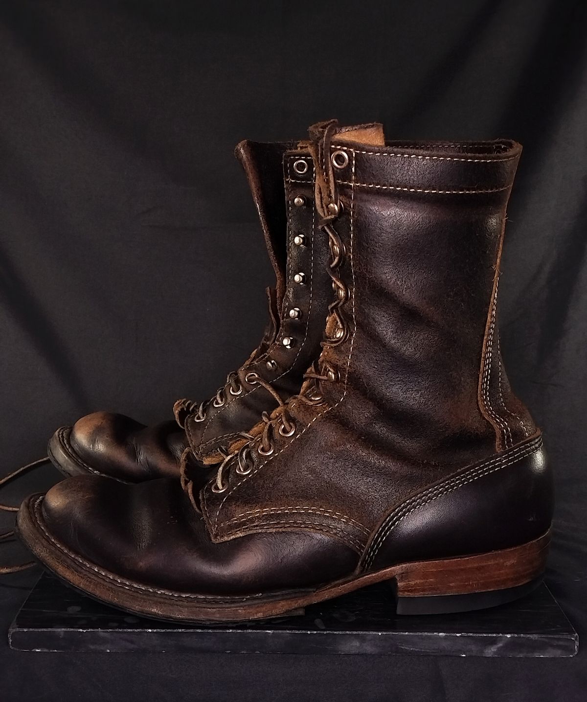 Photo by a1moyer on March 31, 2026 of the White's Custom Model in Horween Dark Brown Waxed Flesh & Seidel Brown Dress.