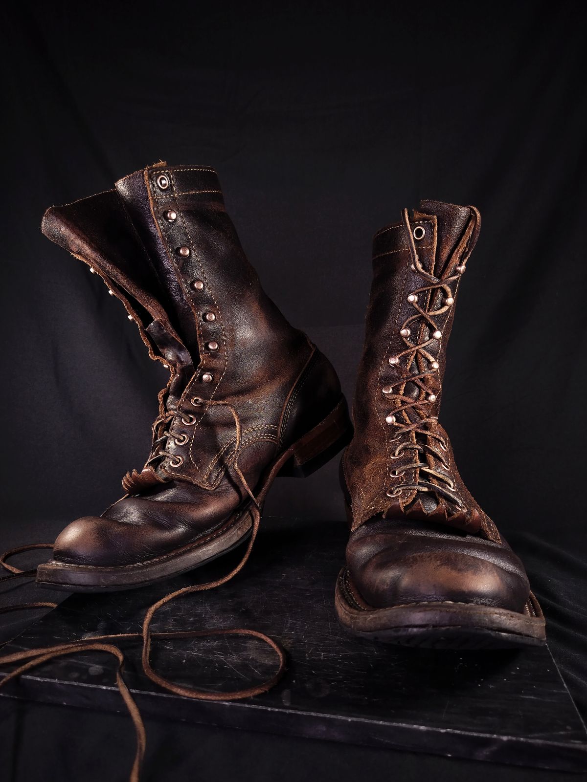 Photo by a1moyer on March 31, 2026 of the White's Custom Model in Horween Dark Brown Waxed Flesh & Seidel Brown Dress.