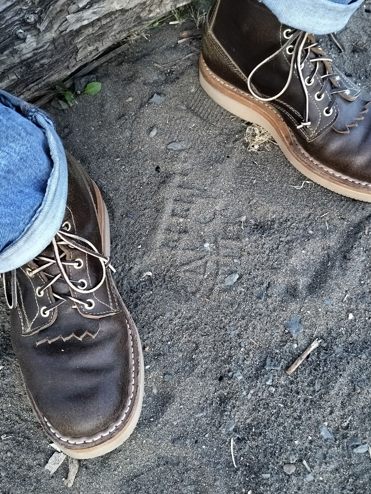 Photo by a1moyer on May 25, 2026 of the White's 350 Cruiser in Horween Olive Waxed Flesh.