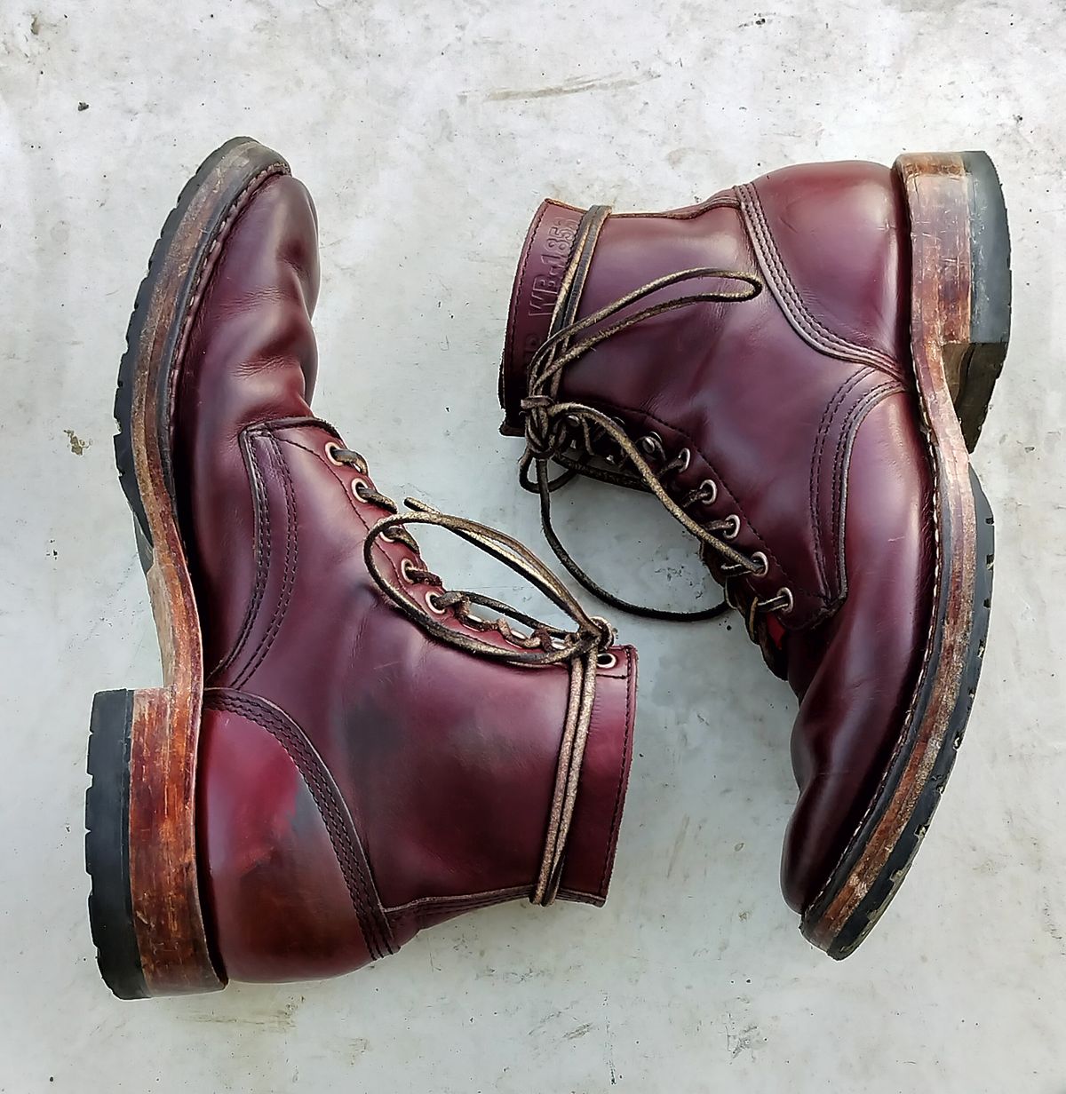 Photo by a1moyer on December 4, 2024 of the White's MP-Sherman Plain Toe in Horween Color 8 Chromexcel.