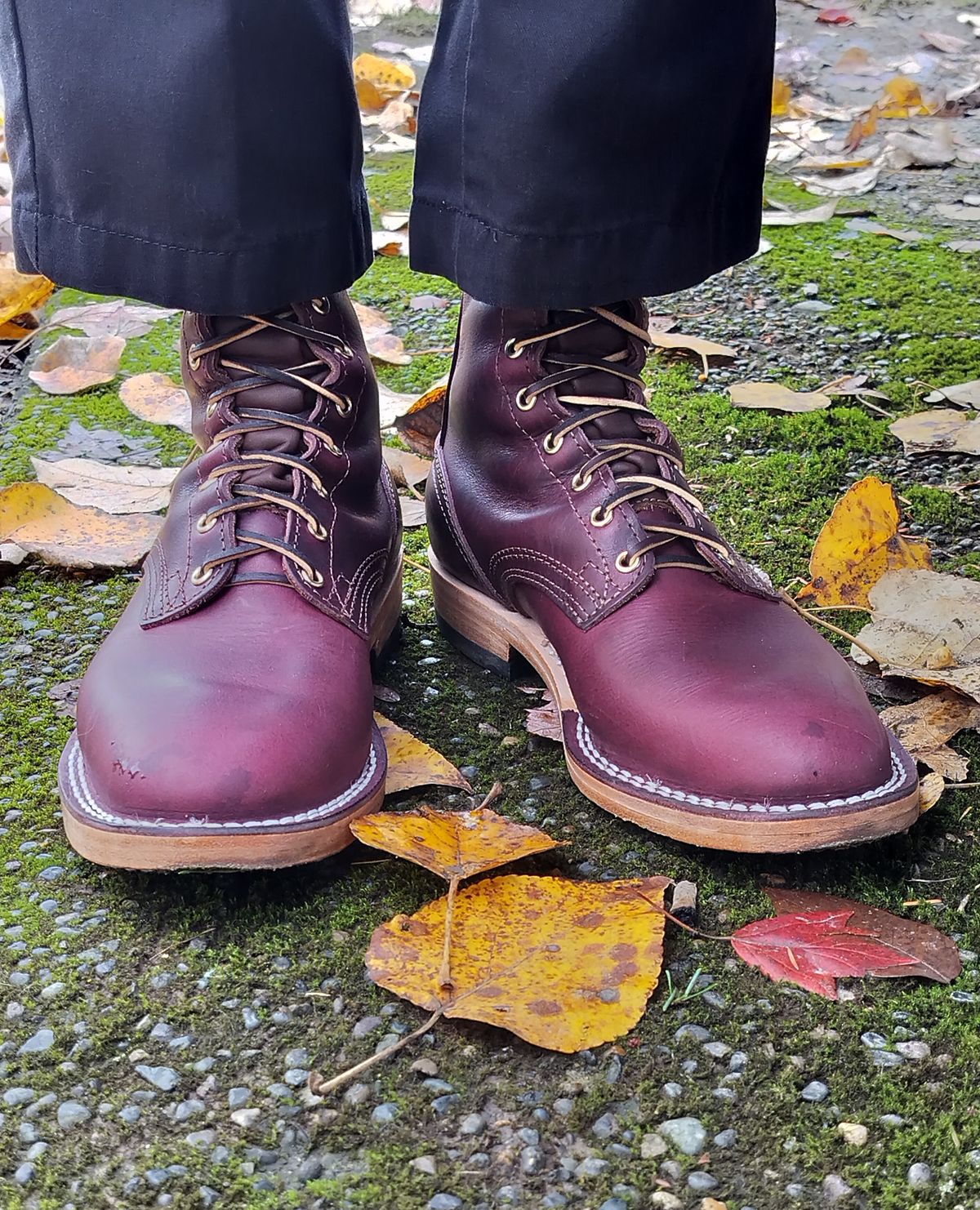 Photo by a1moyer on November 28, 2024 of the Nicks Nicks / X Parkhurst V3 in Horween Color 8 Cypress.