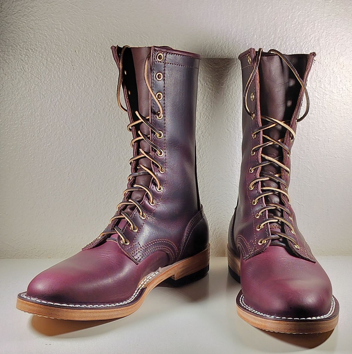 Photo by a1moyer on November 28, 2024 of the Nicks Nicks / X Parkhurst V3 in Horween Color 8 Cypress.