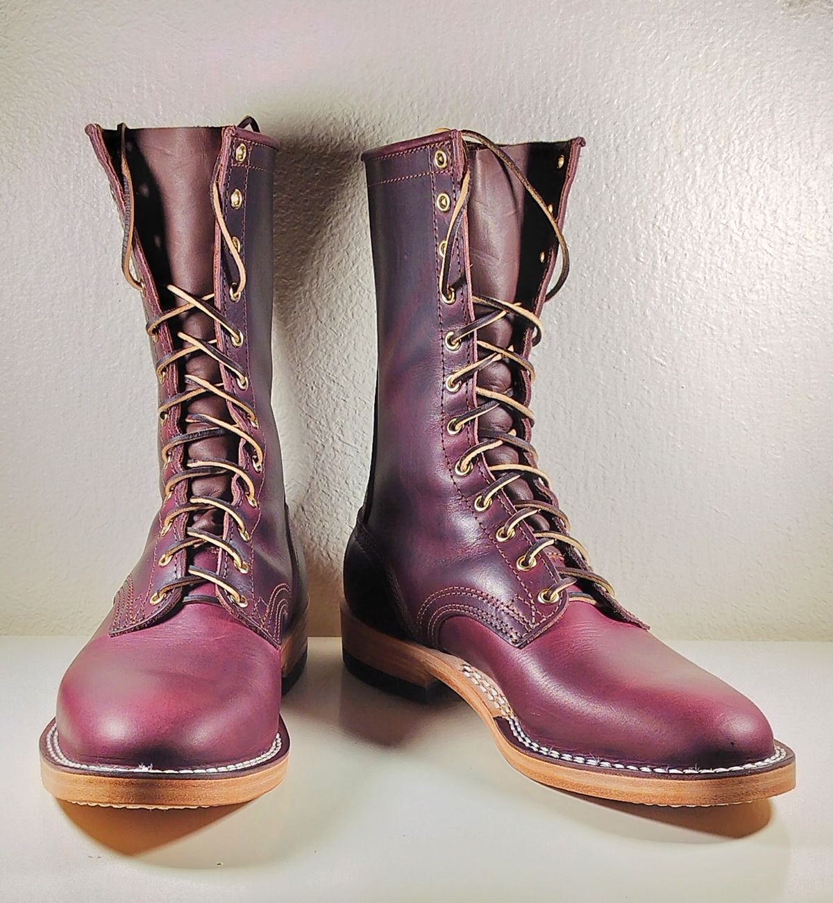 Photo by a1moyer on November 28, 2024 of the Nicks Nicks / X Parkhurst V3 in Horween Color 8 Cypress.
